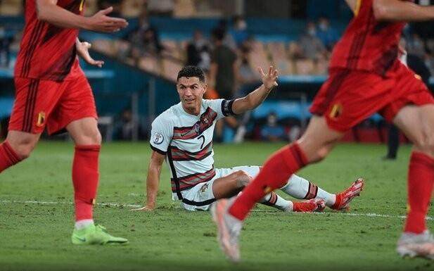 世界杯比赛视频观看-2016欧洲杯“躺冠” 2020欧洲杯C罗“躺平”穿金靴？