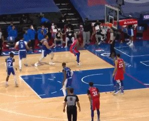 世界杯手机观看平台-恩比德不满判罚：詹姆斯应领到二级恶犯被驱逐出场