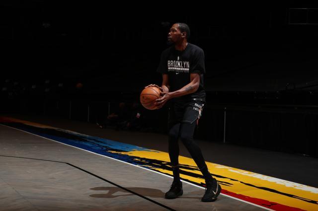 世界杯官方app下载入口-离奇！KD因防疫规定首次替补 打到一半又被迫退场